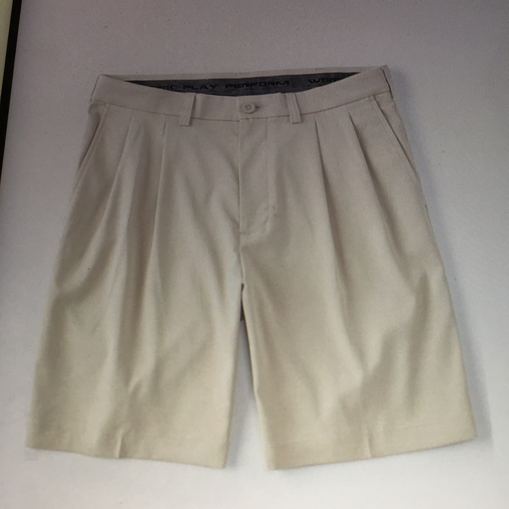 Roundtree & Yorke casual care shorts, Size 50-7”